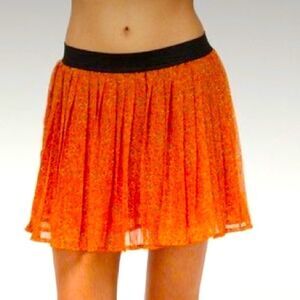 NWT WOMEN’S LARGE ROXY PLEATED LINED SKIRT